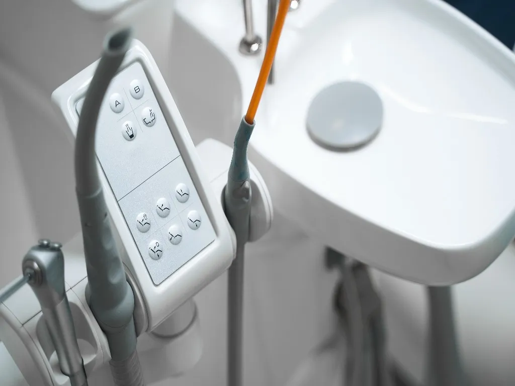Instalaciones y equipamiento del gabinete de la Clínica Dental Rita Otero